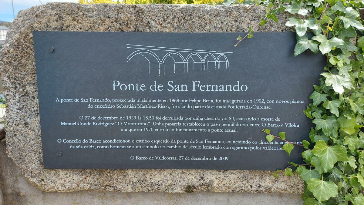 inscripción Mirador marra historia de Ponte de San Fernando